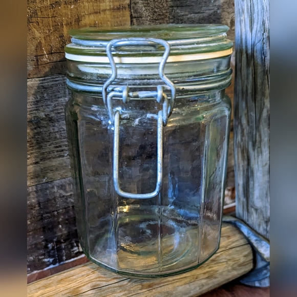 Vintage Glass Jar With Lid And Wire Clamp - Picture 4 of 13